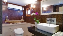Expedition yacht SALILA -  Guest Ensuite